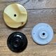 Suspension globe vintage en opaline ocre