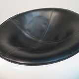 1967 egg pod armchair