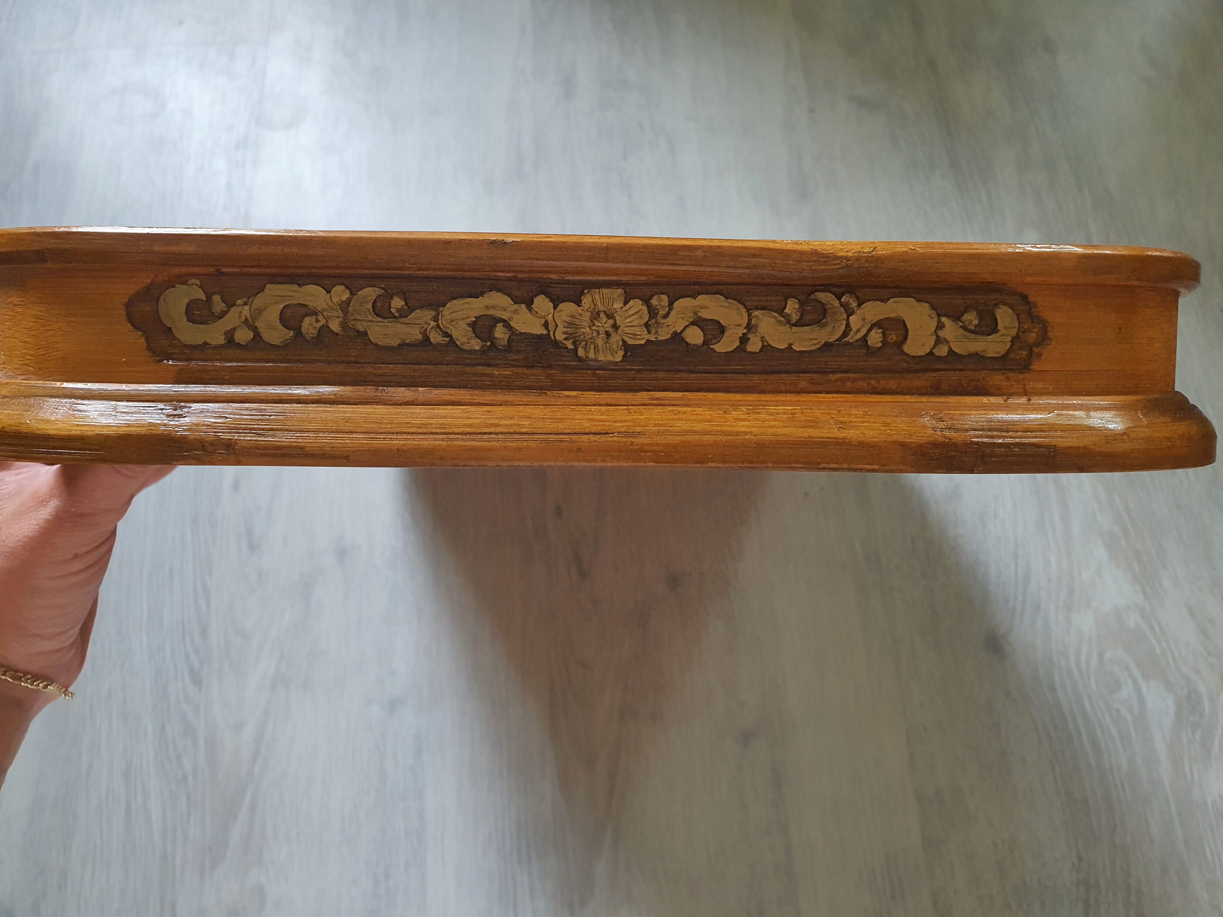 Old wood top, golden and wicker flower work