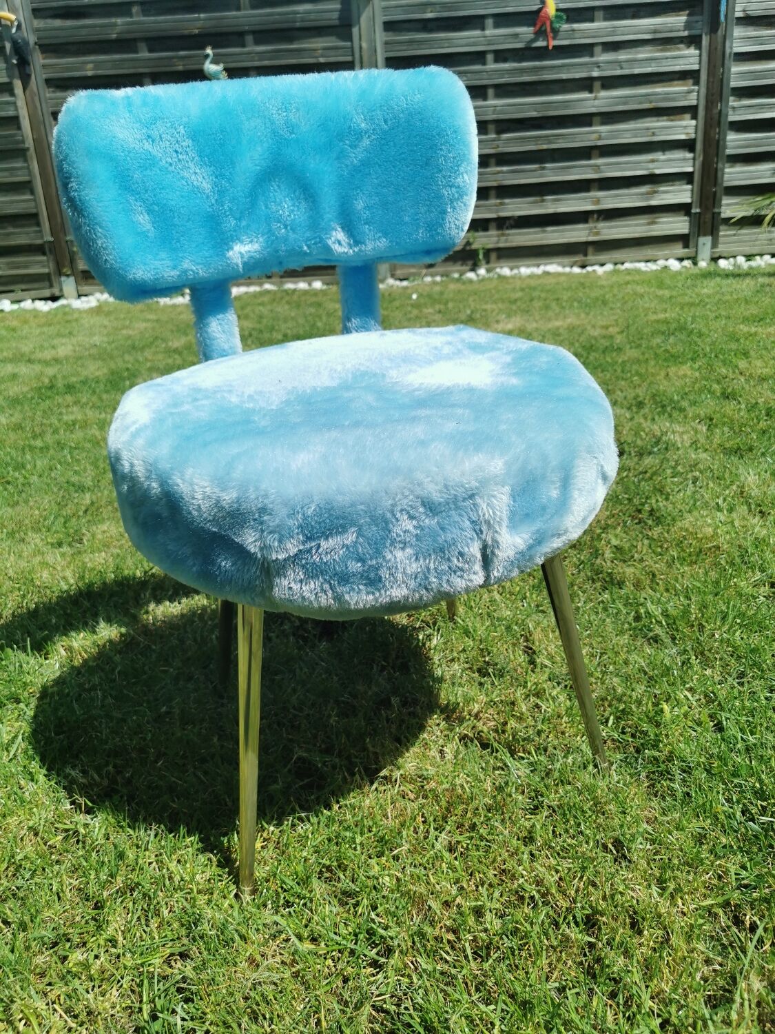 Blue moumoute chair Pelfran