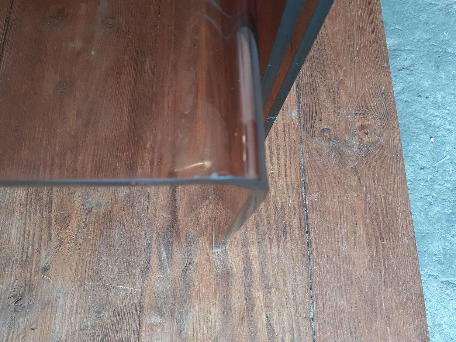 Michel Dumas nesting table