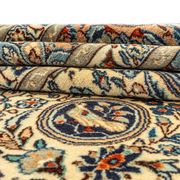 1960s carpet, 188 x 210