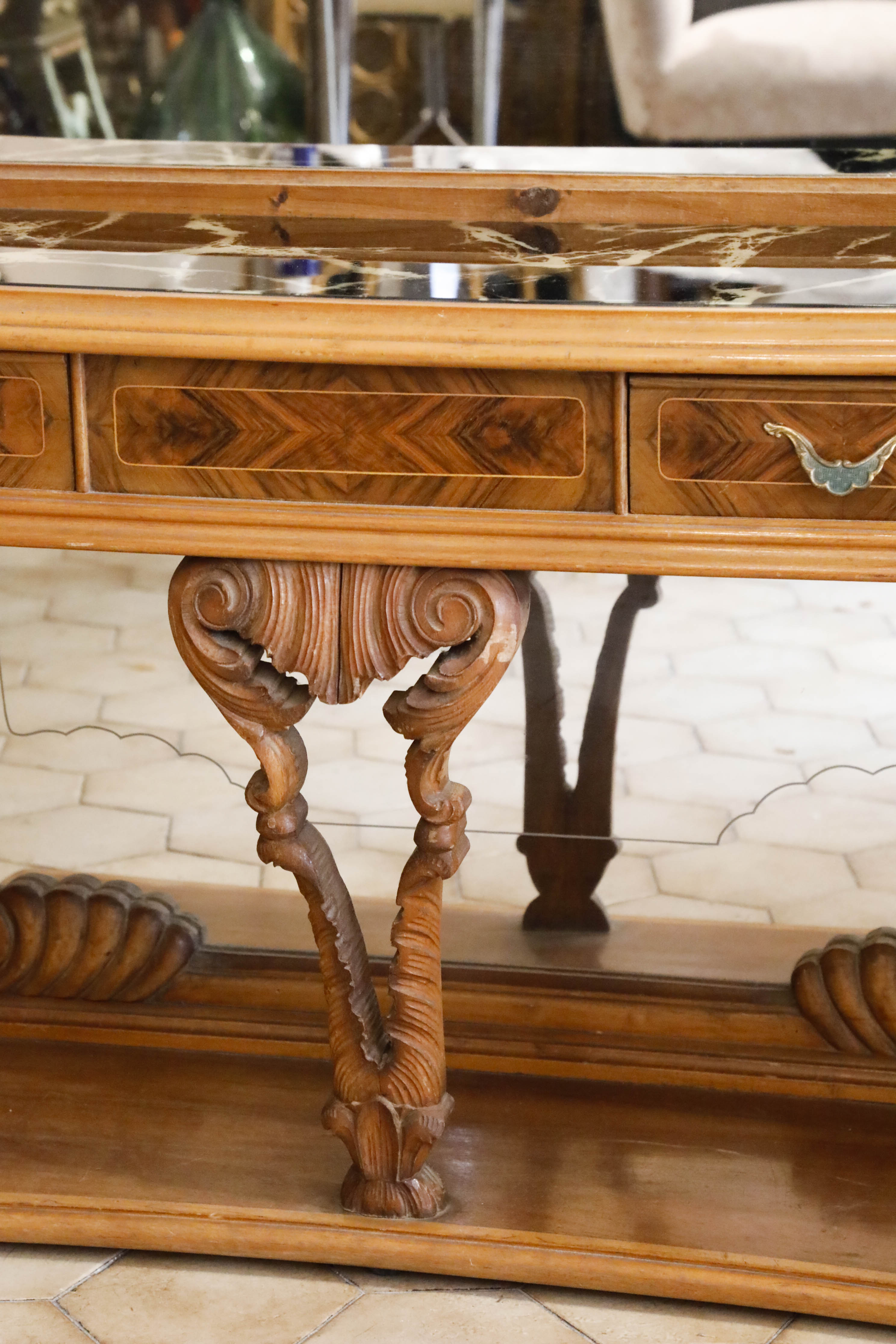 Italy hairdressing set and bedside 1940