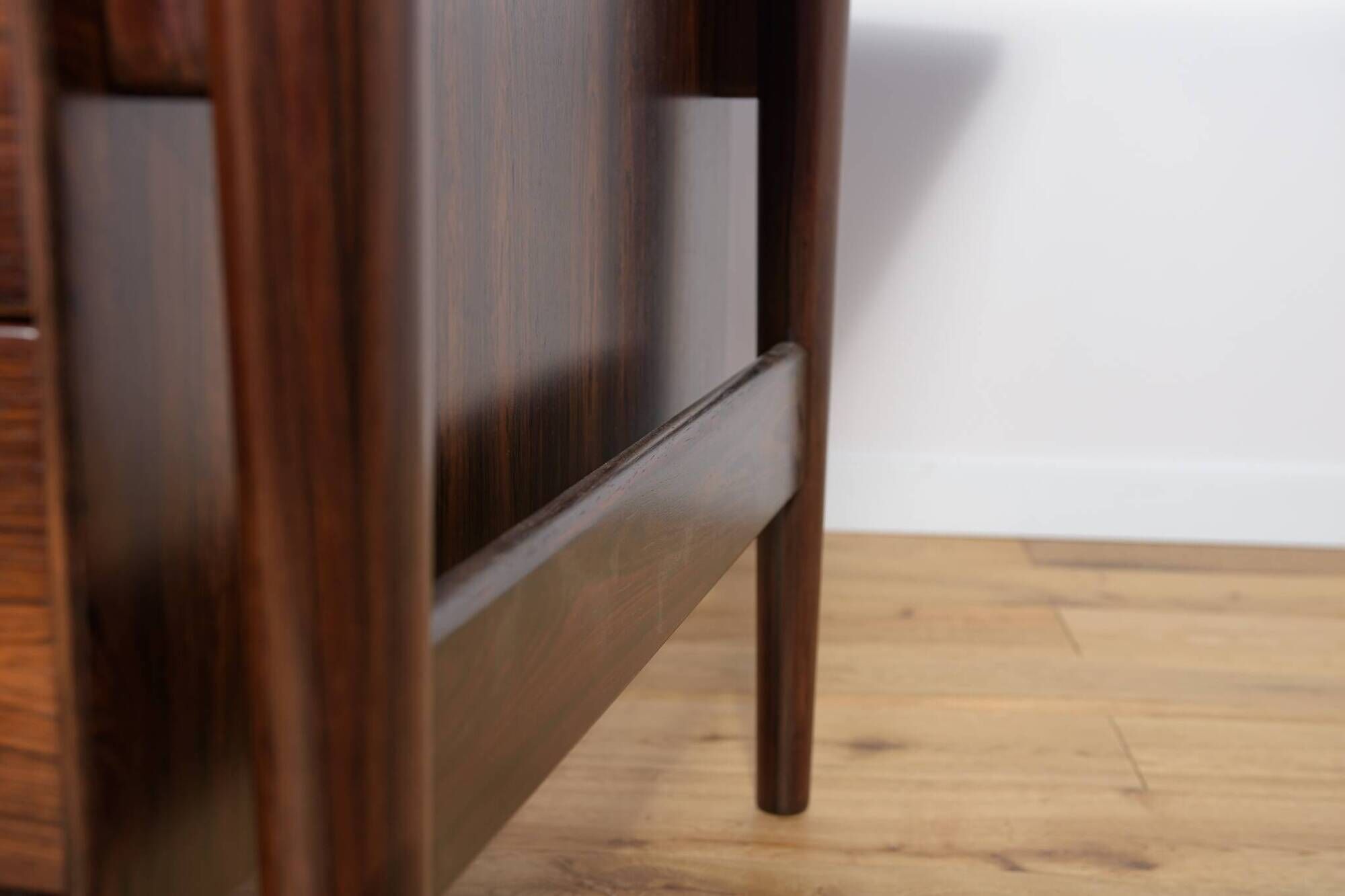 Mid-Century Rosewood Freestanding Desk Model 207 by Arne Vodder for Sibast,