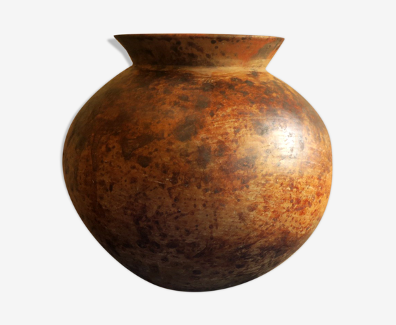Pot d’huile de terre cuite marocaine antique sur stand, 19ème siècle