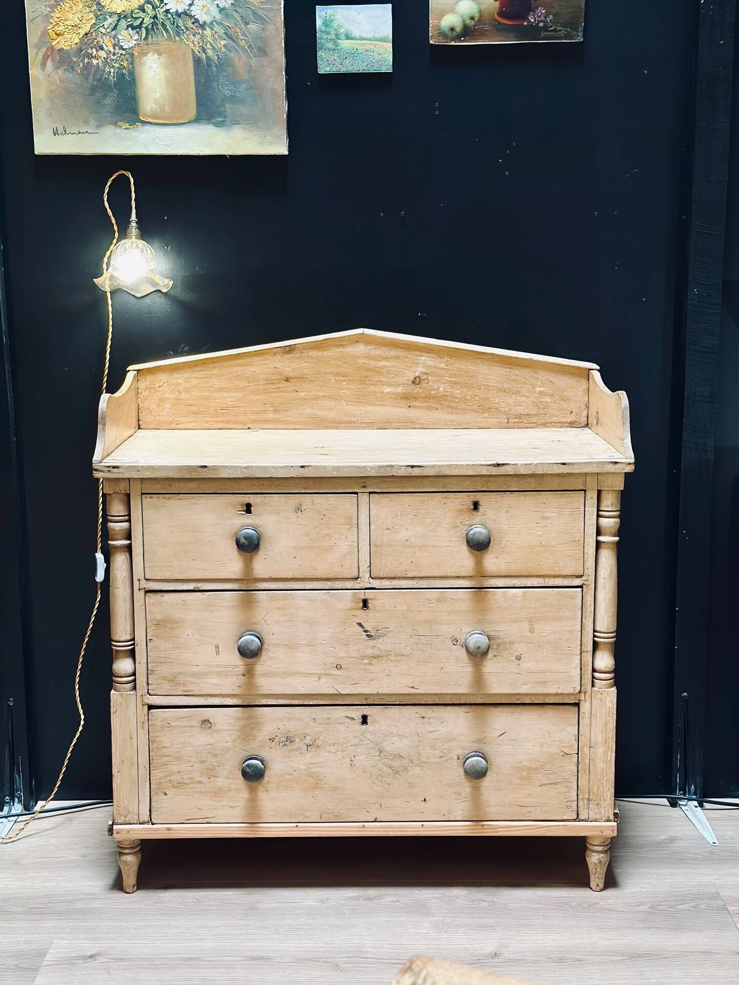 English commode