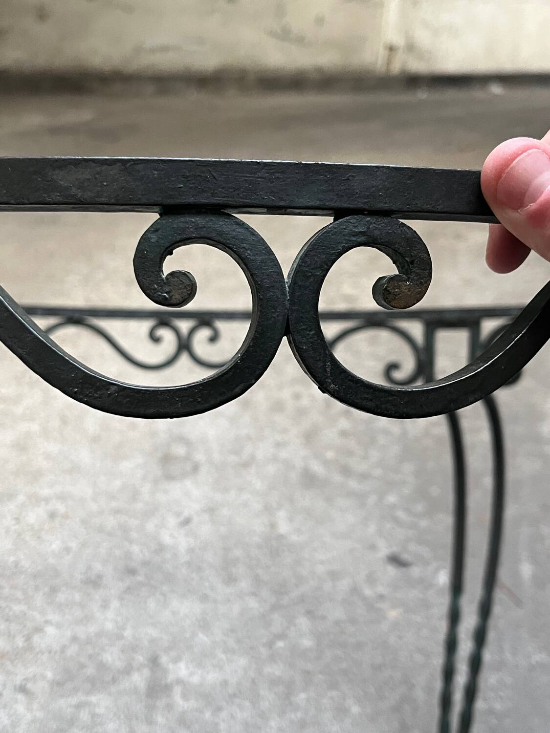 Vintage 1940s art deco marble and metal pedestal table