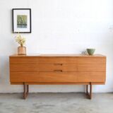 Minimalist sideboard by Uniflex 152 cm