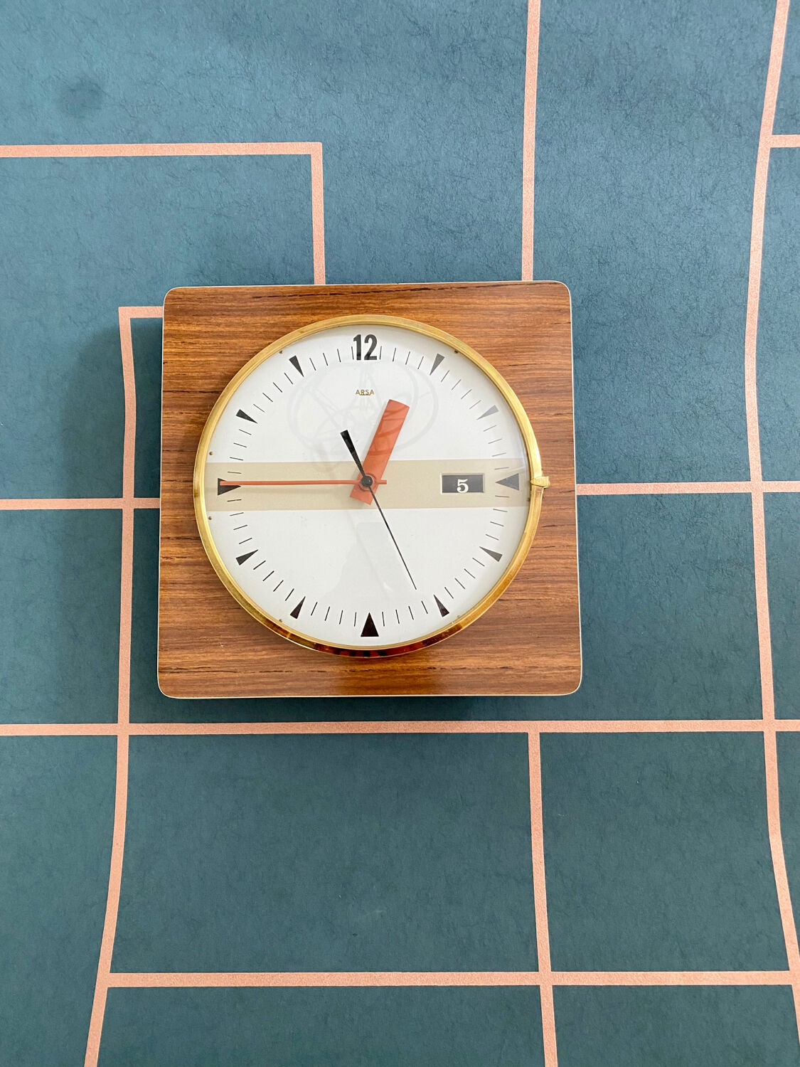 Arsa Formica wall clock, vintage pendulum from the 60s.