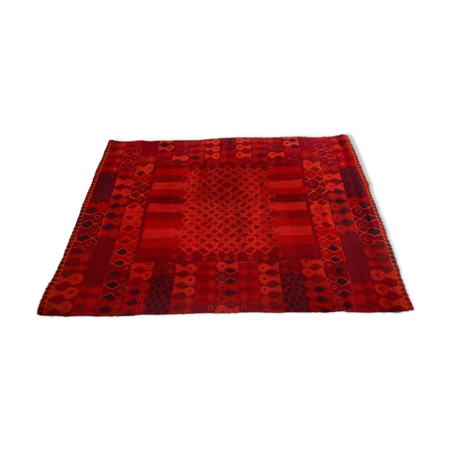 Carpet 1970 pop design geometric red background wool 229 cm x 170 cm
