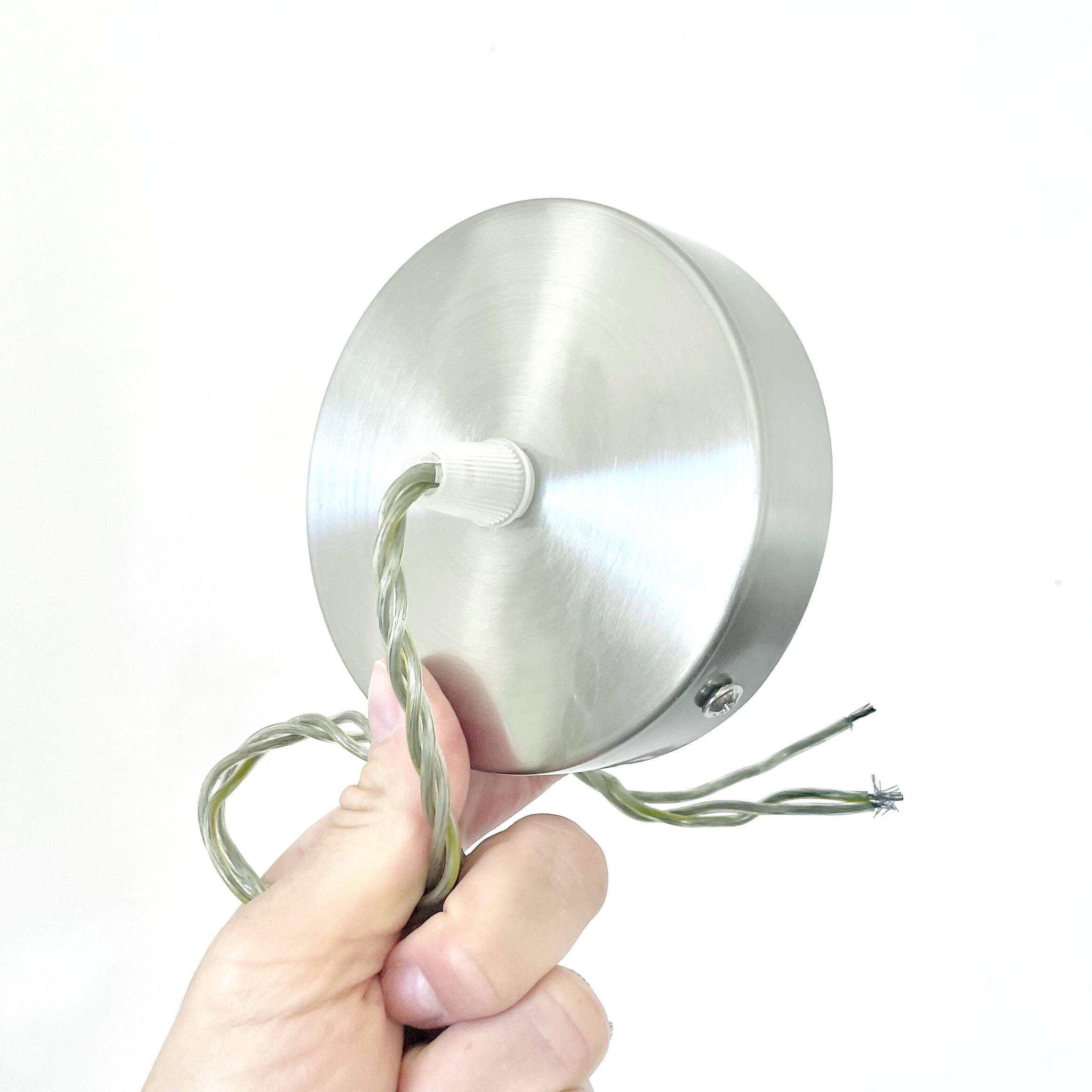 Suspension in old glass beads