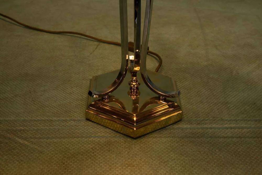 Vintage brass table lamp in Hollywood Regency style from the 50s/60s.