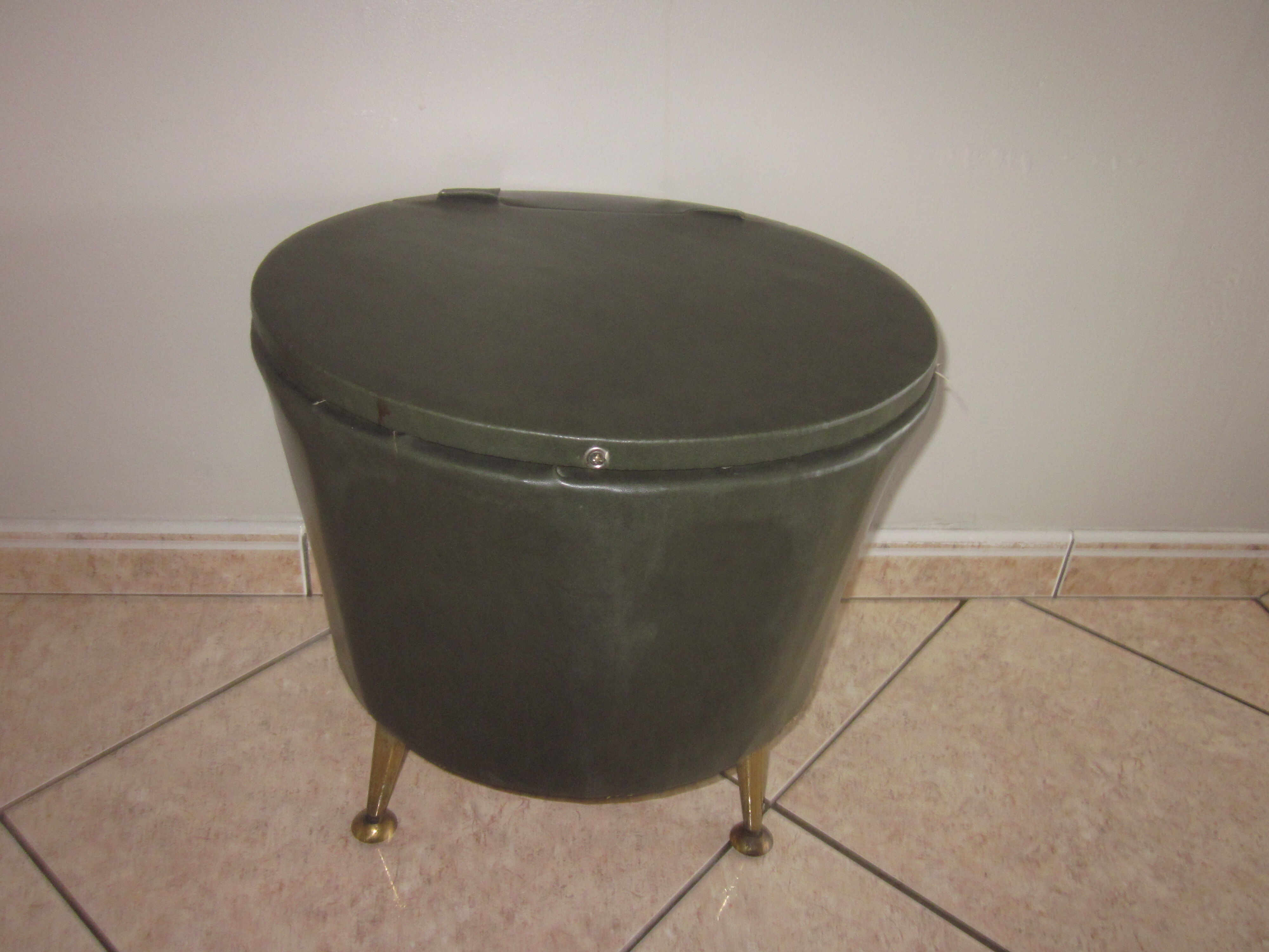 Vintage chest with conical feet