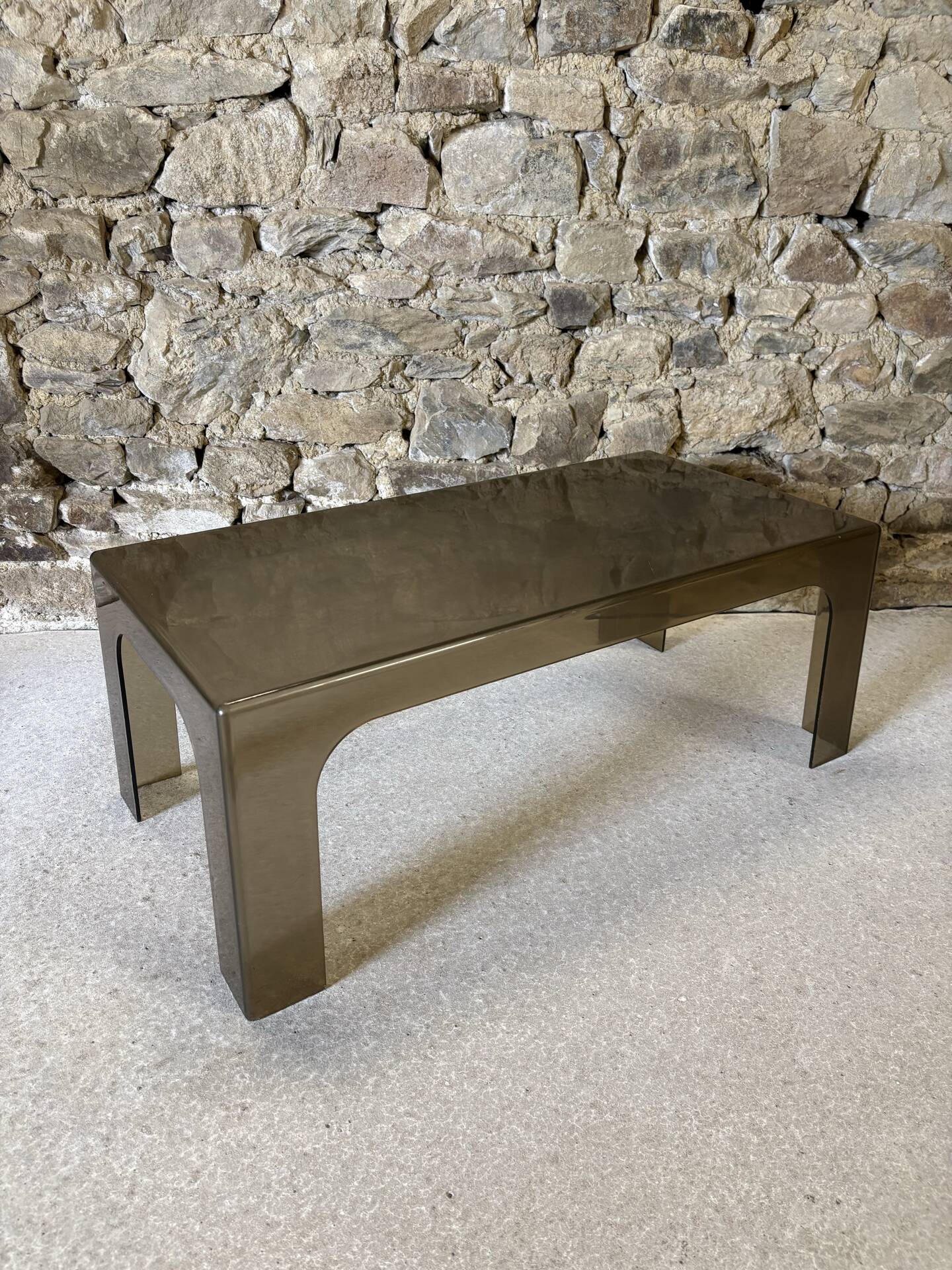 Table basse rectangulaire en plastique moulé, 1970