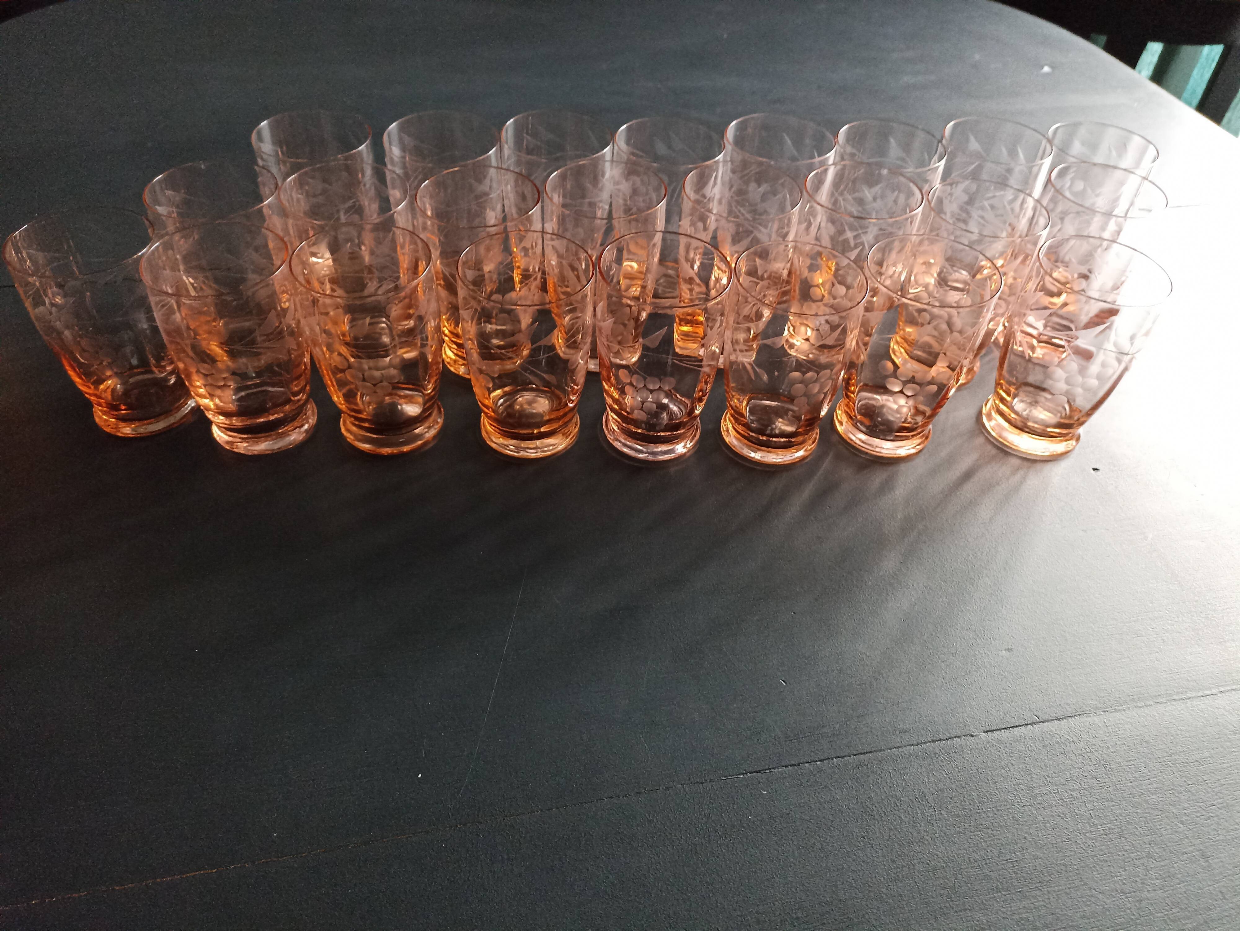 Set of 24 glasses