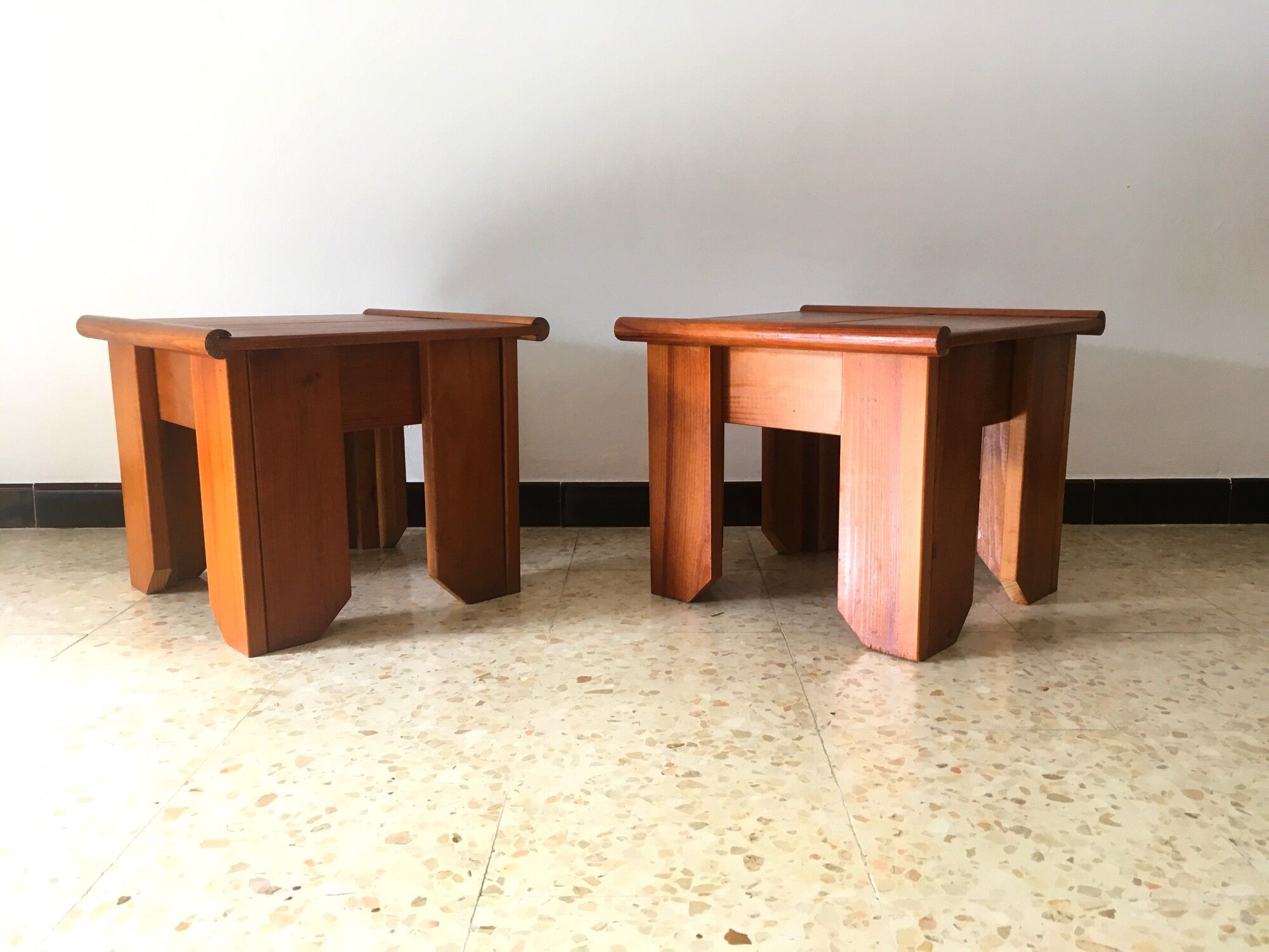 2 pieces of vintage sofas 1980