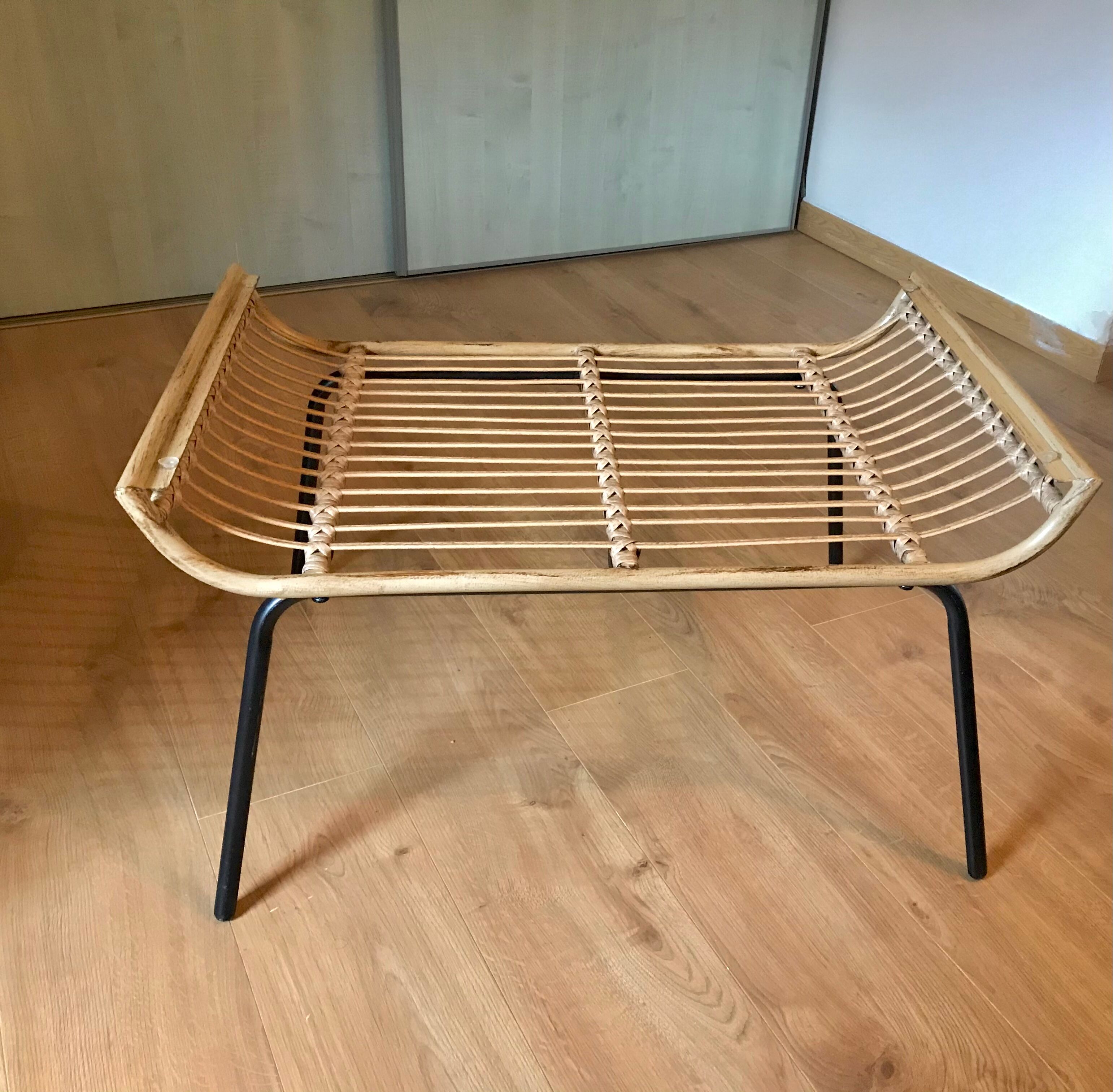 Coffee table, glass magazine holders