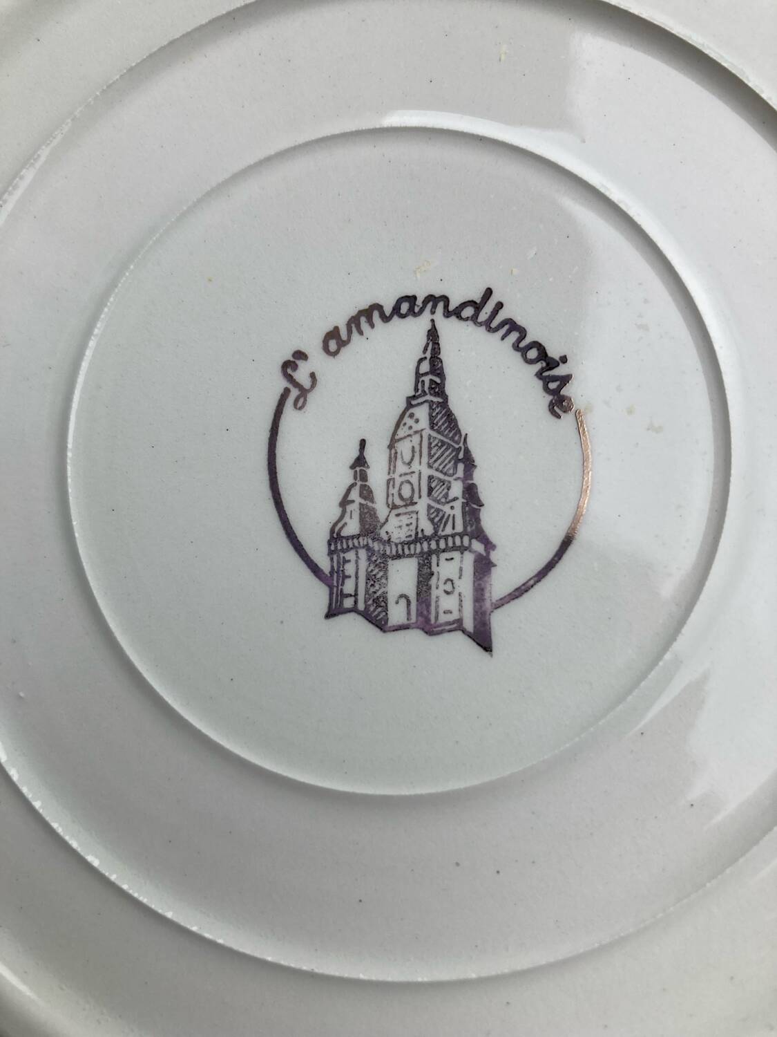 L'Amandinoise (St Amand) green soup plates with gold edging