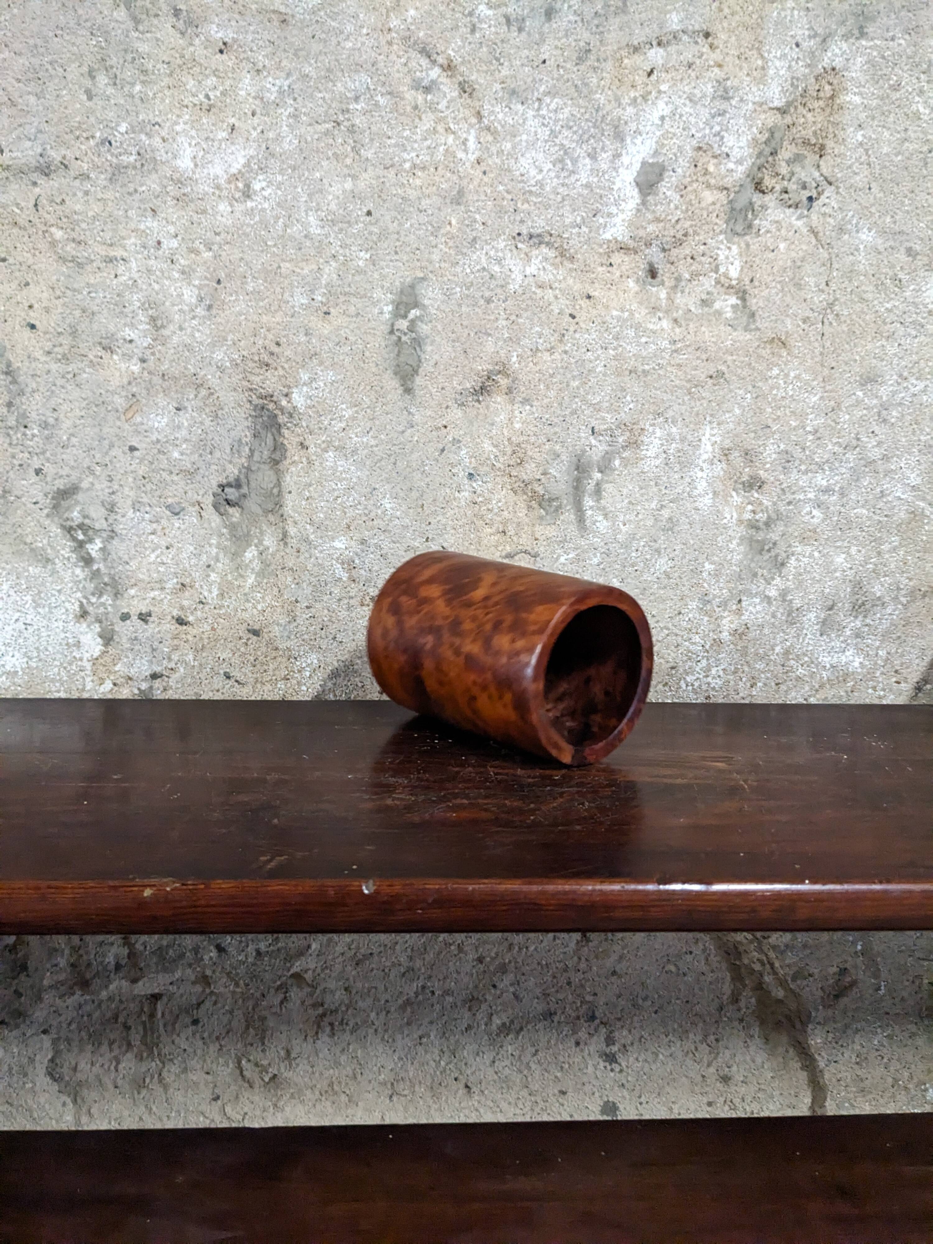 Porte-stylo en bois de thuya