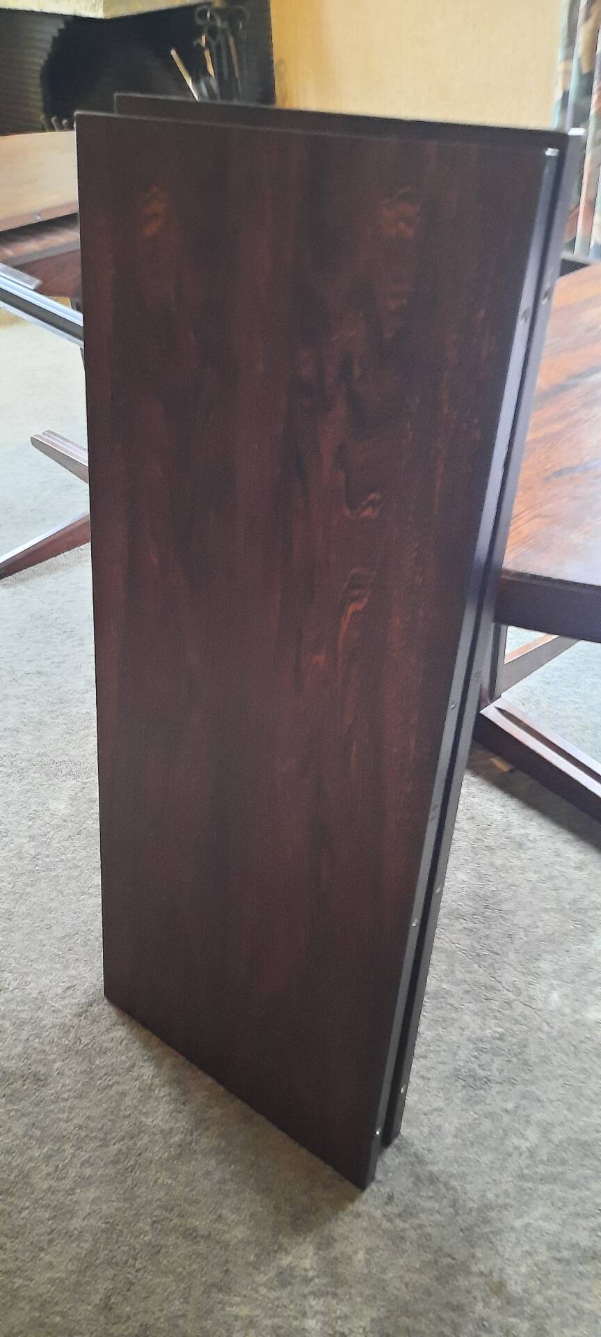 Baumann table style