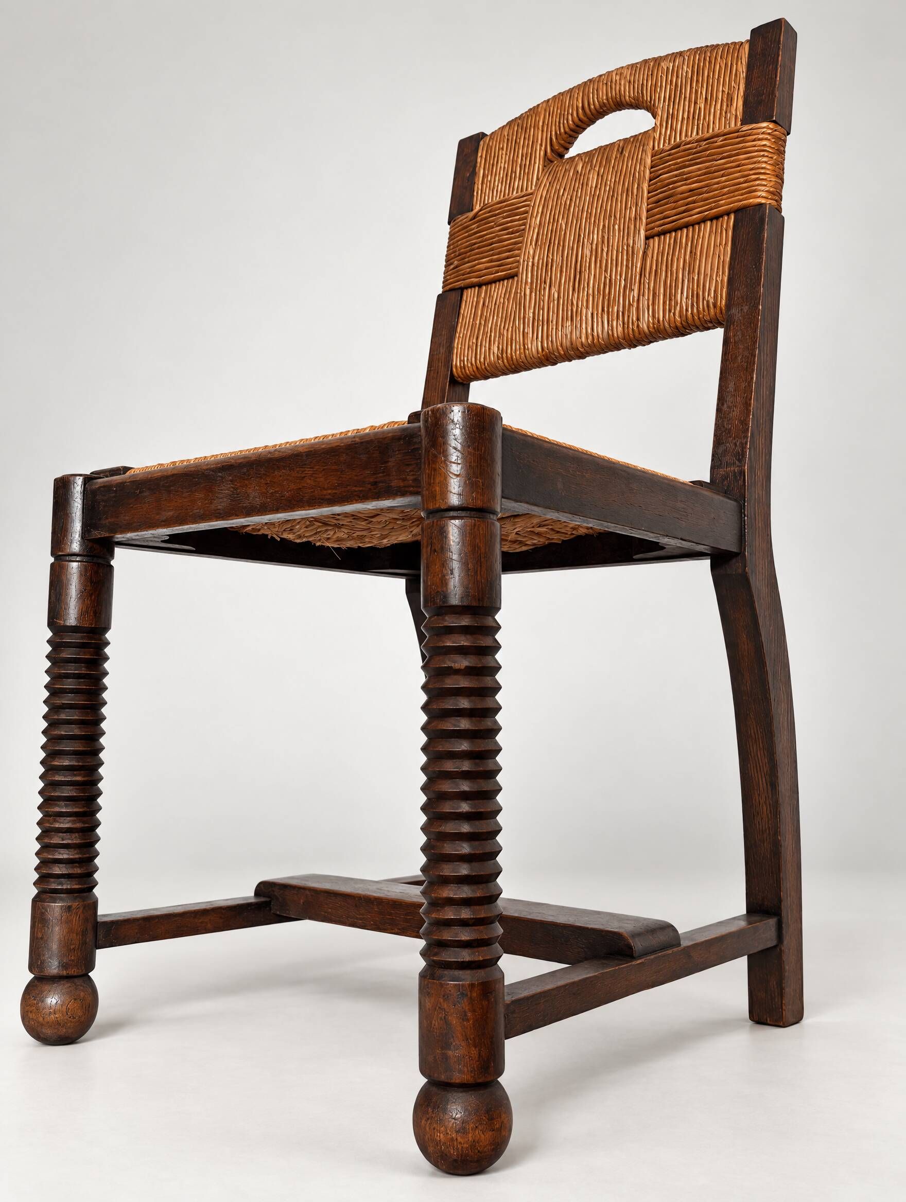 Suite de chaises par victor courtray