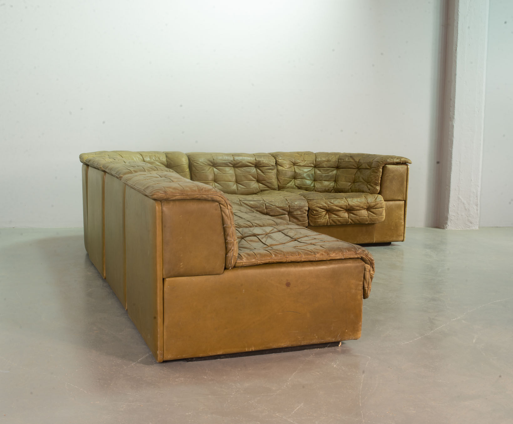 De Sede DS11 Olive Green Patched Leather Modular Sofa, 6 Elements. 1970s
