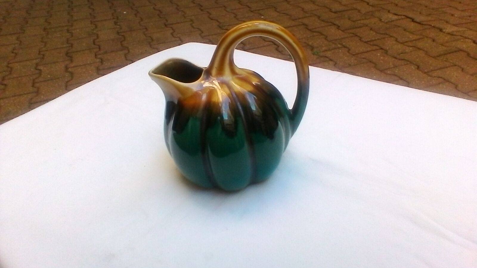 Jug in barbotine model 211 signed Alpho