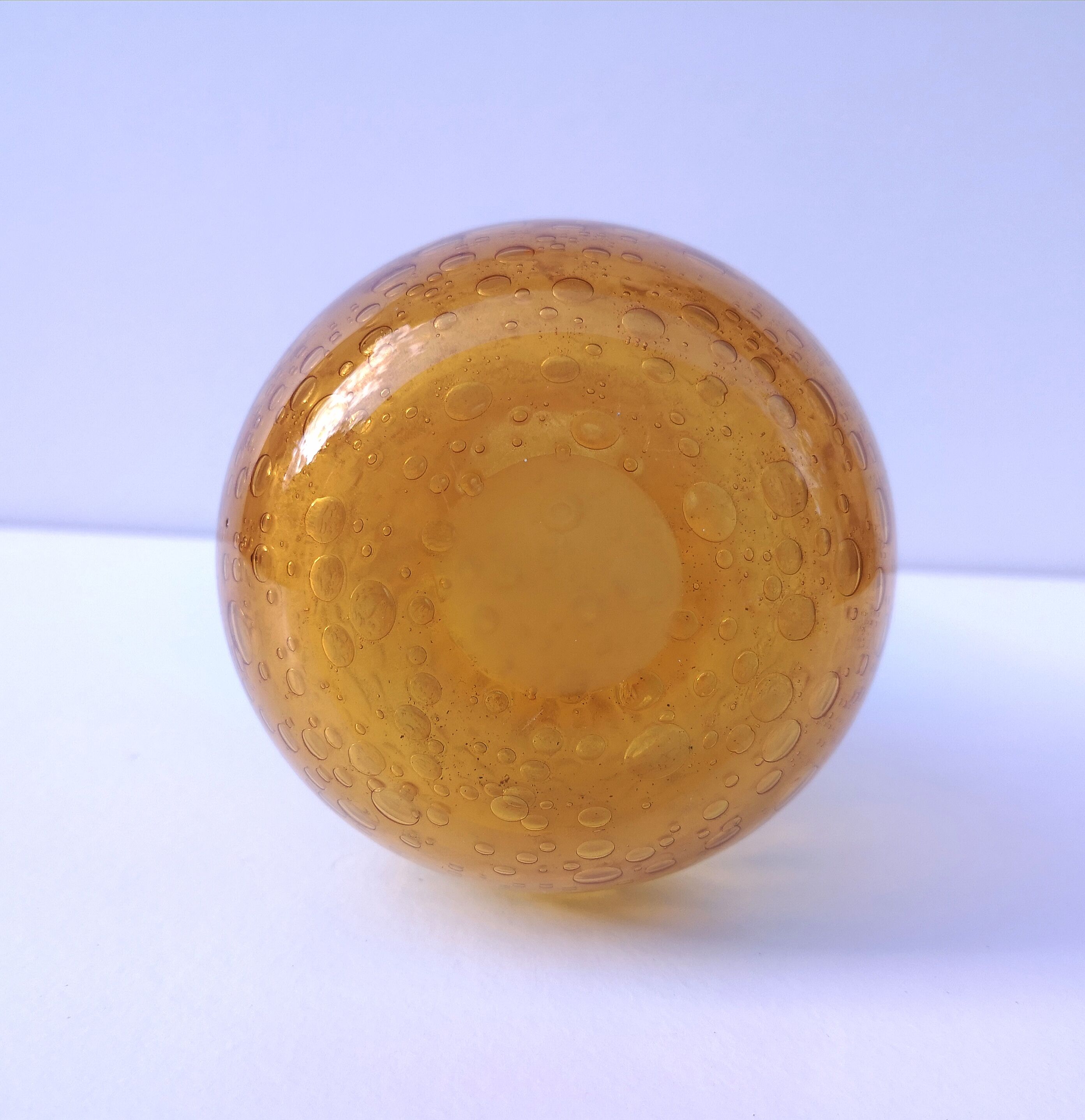 Soliflore in bubbled glass