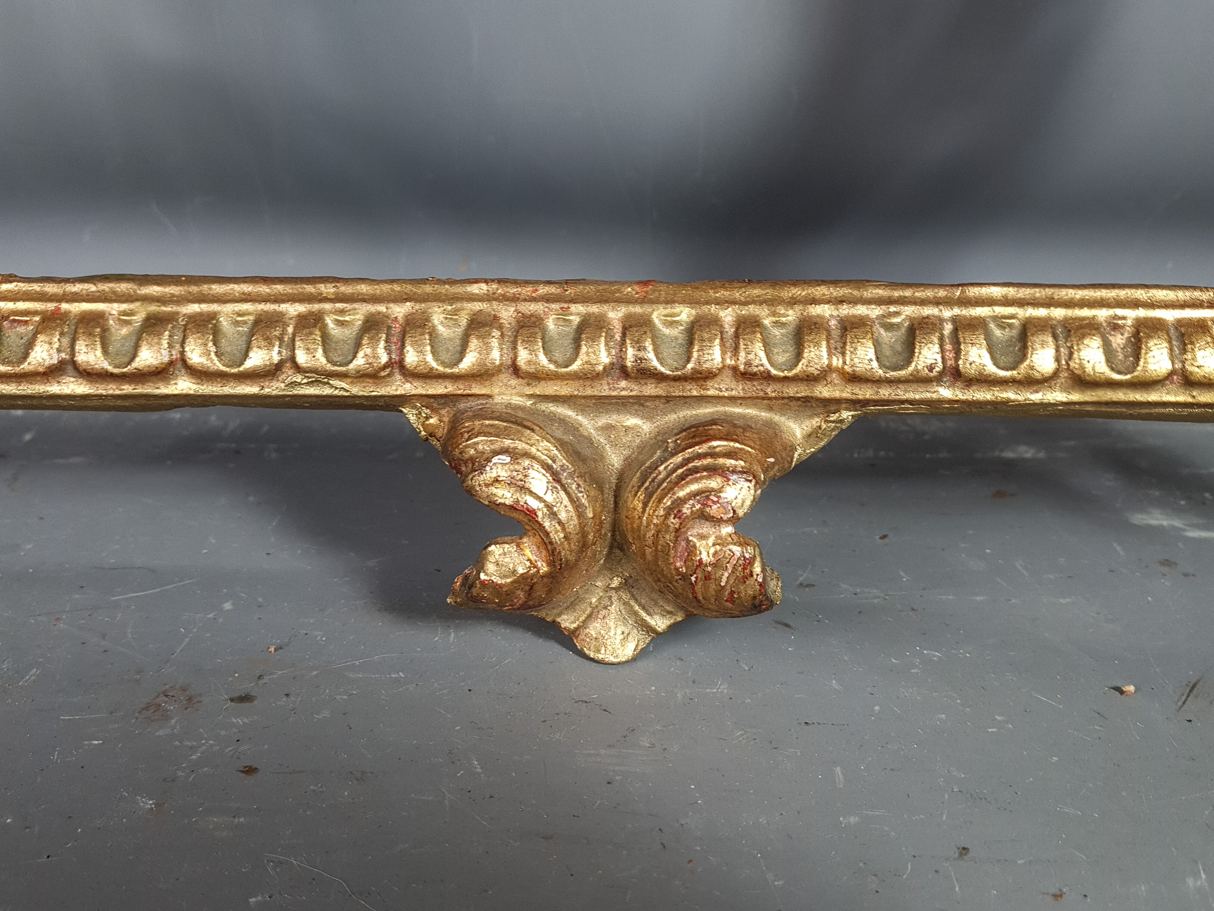 Italian frame nineteenth century. carved wood gilding gold leaf of leaf origin foliage 38,5x28,7 cm SB