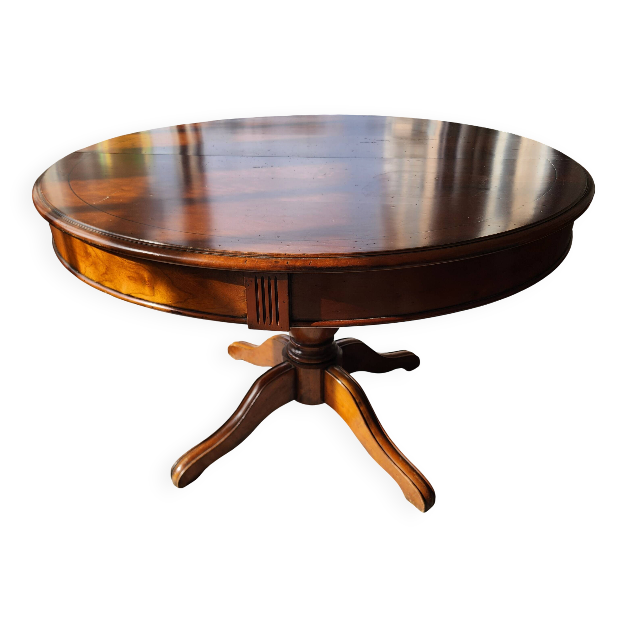 Round table with central leg 110cm extendable to 210cm