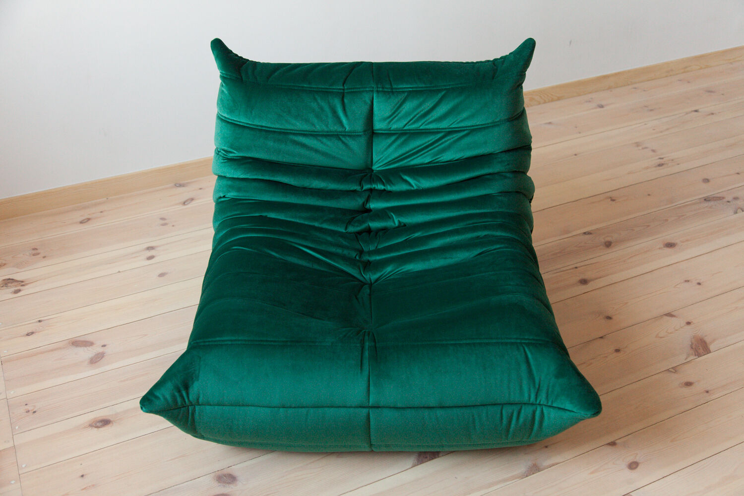 Togo armchair model designed by Michel Ducaroy 1973