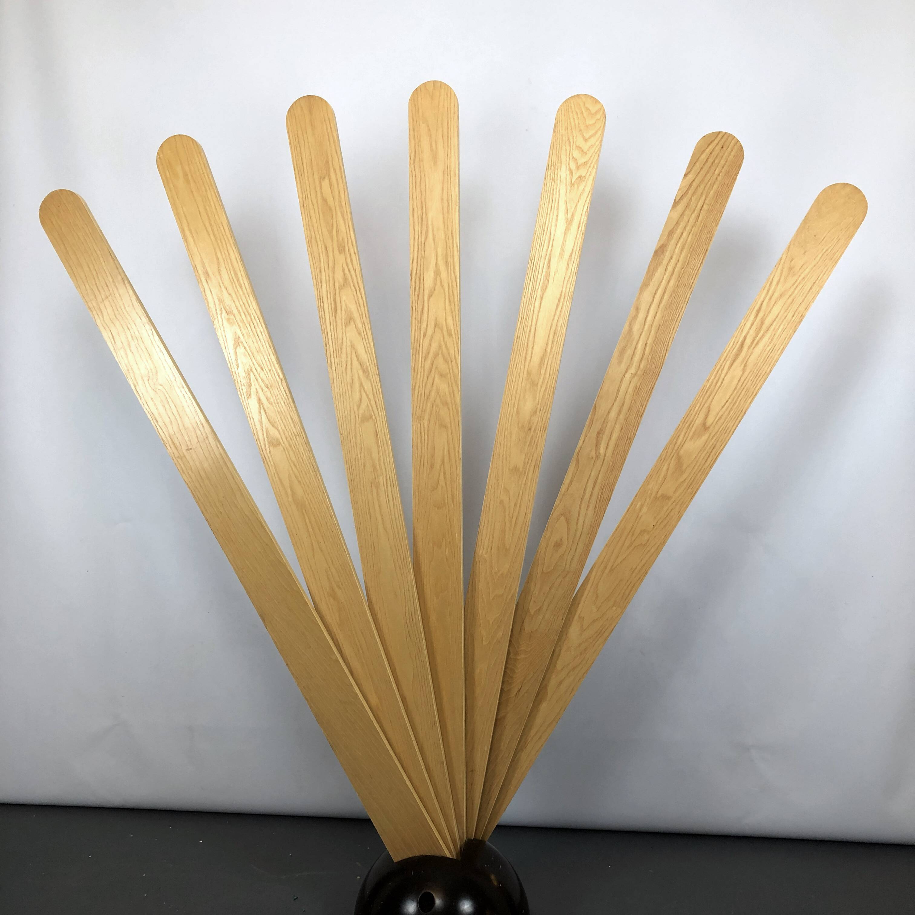 "Ventaglio" coat rack or room divider by G. Pasotto for Tarzia, 1970s