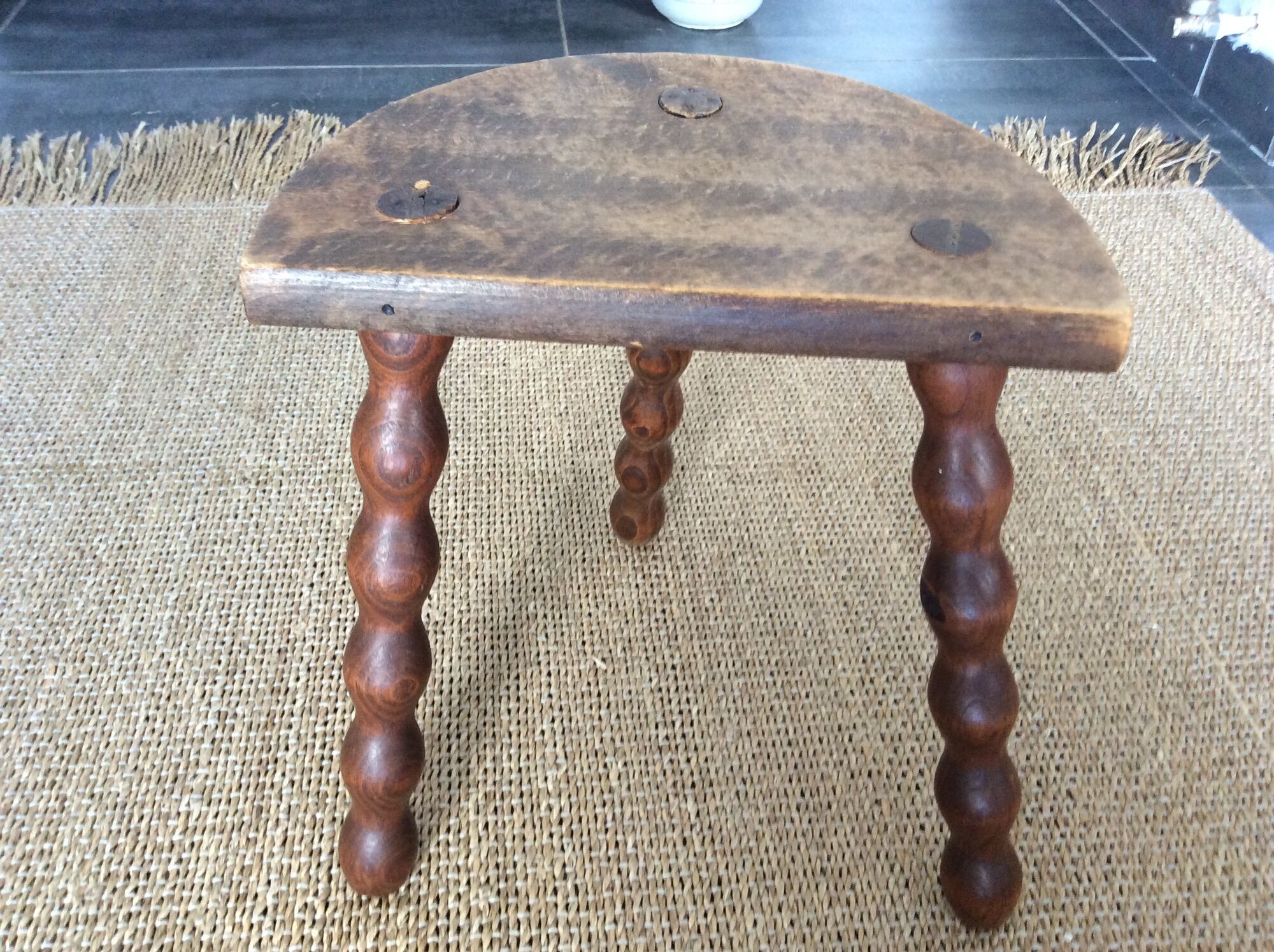 Tripod stool