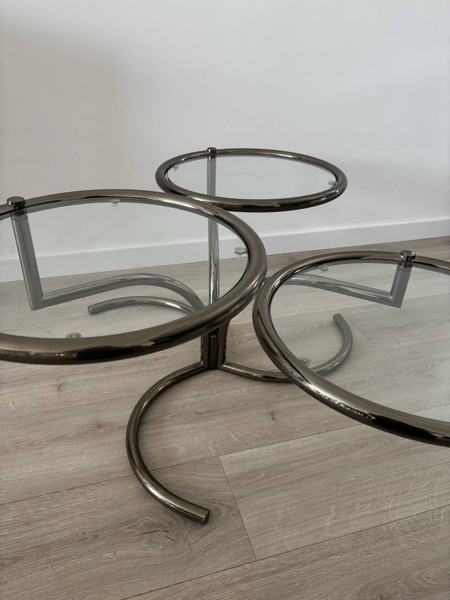 Morex coffee table attributed to Milo Baughman, 1970s, 3 trays.
