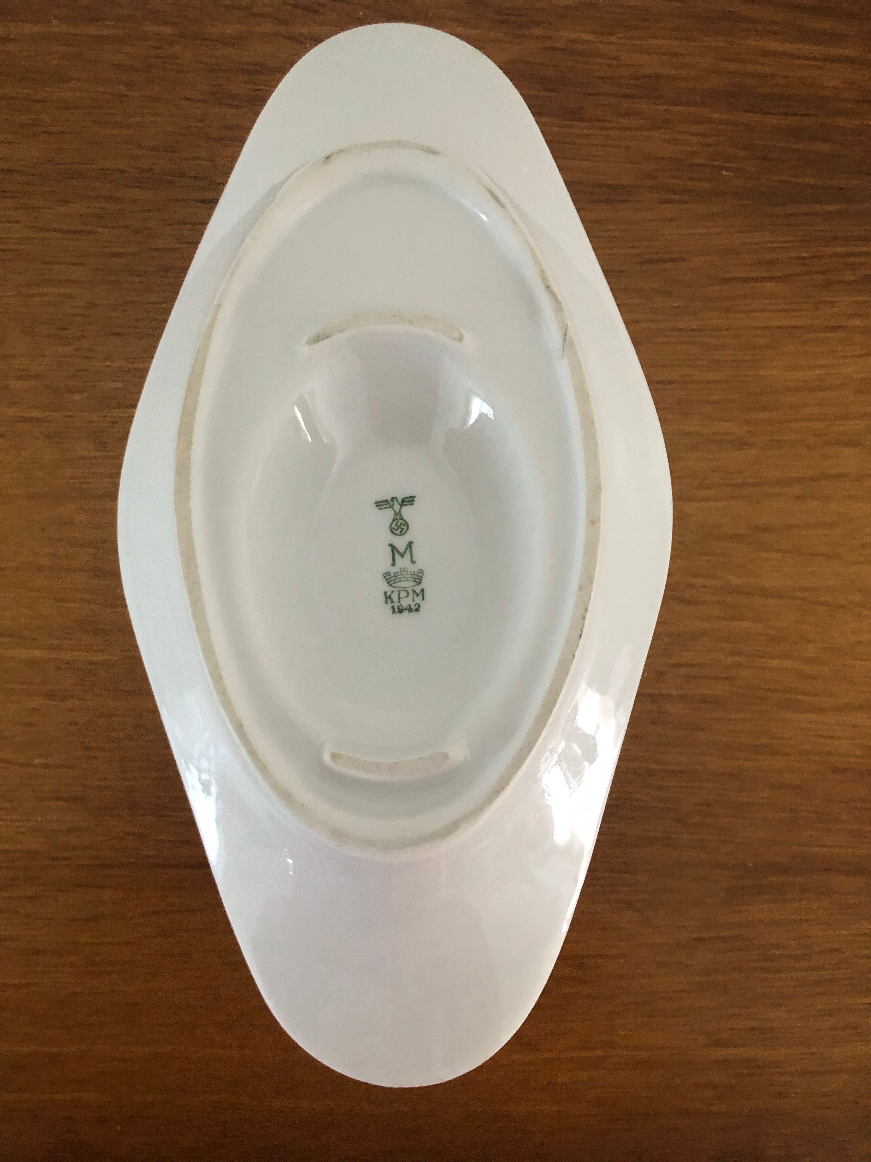 White porcelain saucepan KPM 1942