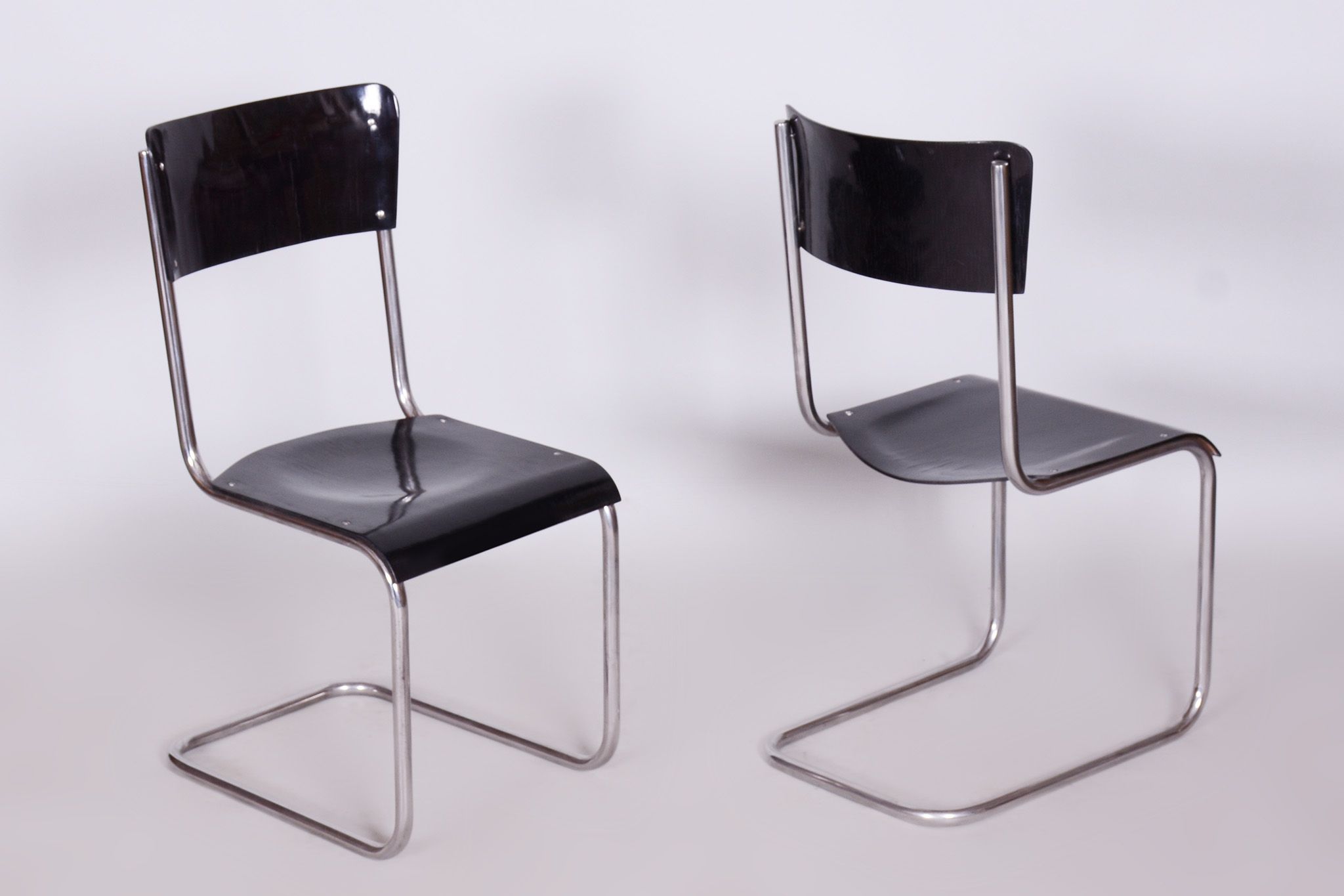 Set of 6 Vintage Bauhaus Chairs, Restored, Gloss, Vichr a Spol, Czechia, 1930s