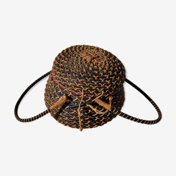 Wicker bakcet with 2 handles