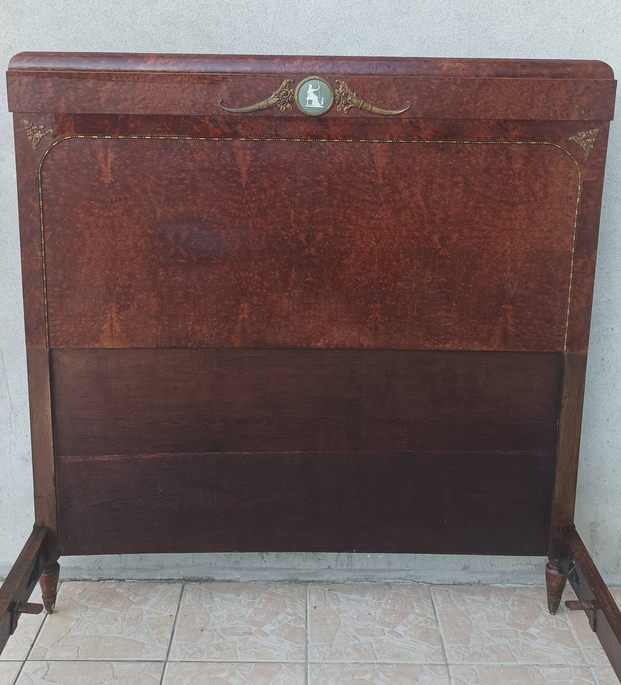 Louis XVI bed in thuja burl