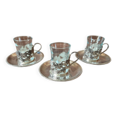 Lot de 3 petits  verres et soucoupes  métal