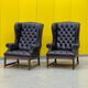 Chaise à dossier à oreilles de style Chesterfield en cuir capitonné vintage (le prix est pour une chaise)
