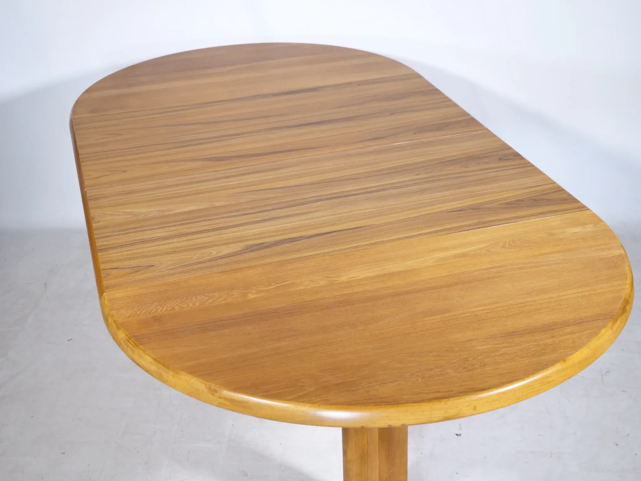 Danish Design Extendable Dining Table in Teak, 1960s