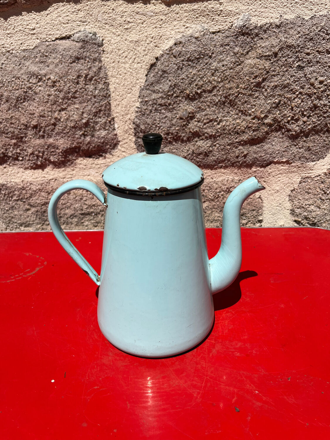 Enamelled coffee maker