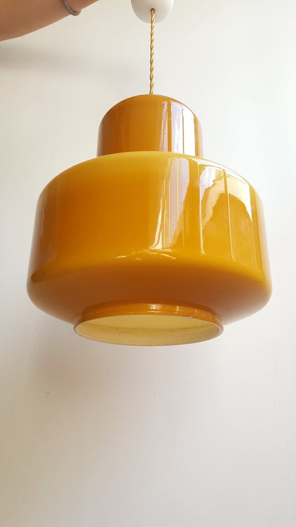 Suspension vintage en opaline