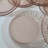 6 plates in pink Arcoroc glasses