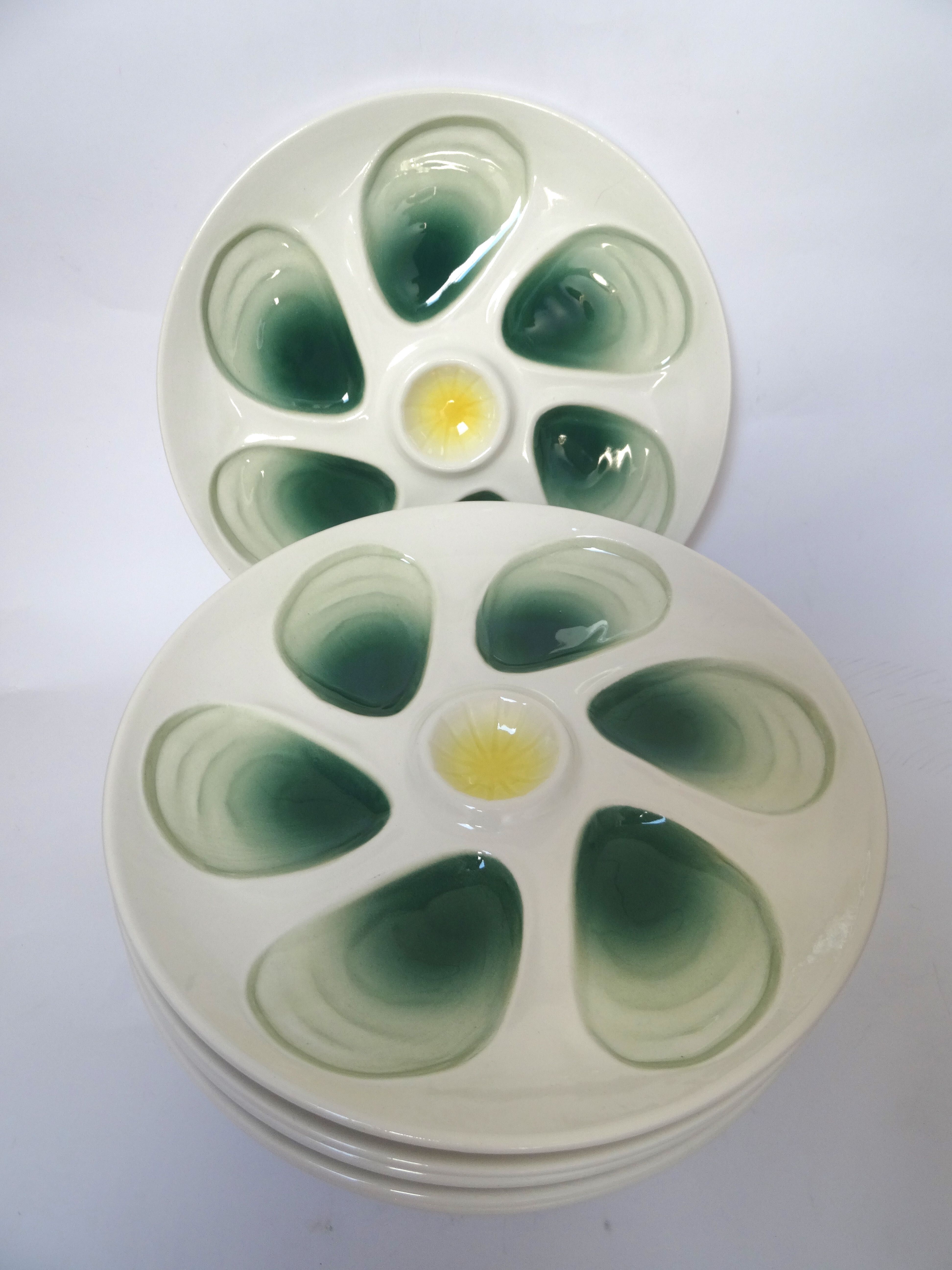 8 Salins oyster plates France