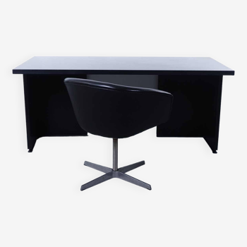 Graphis desk – Borsani and Gerli – Tecno