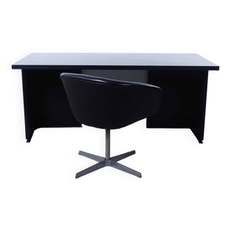 Graphis desk – Borsani and Gerli – Tecno