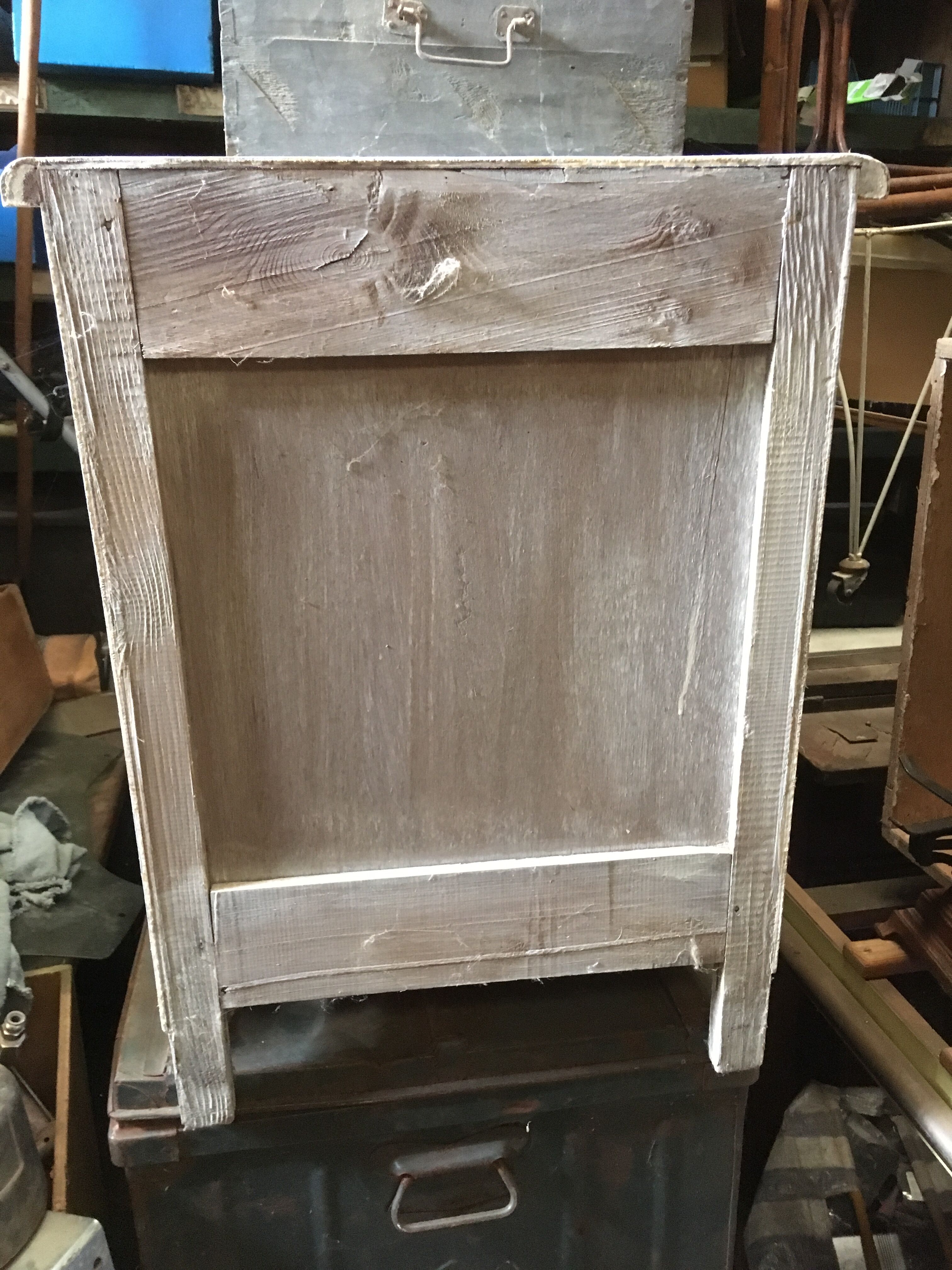 Small jam 1 door years 50 painted in grey