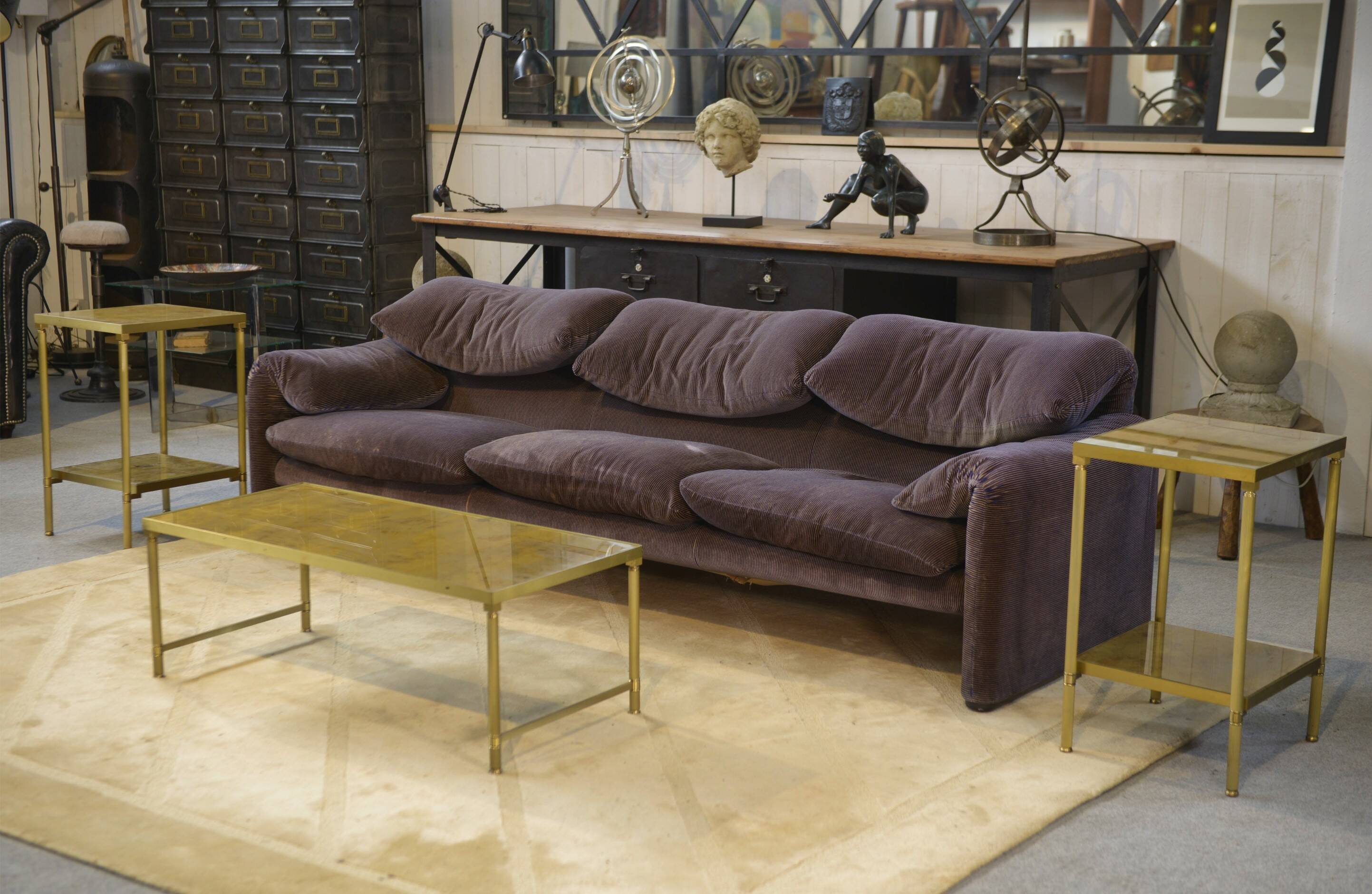 Néo-classical coffee table set with 2 side tables, mirrored glass, 1980s.