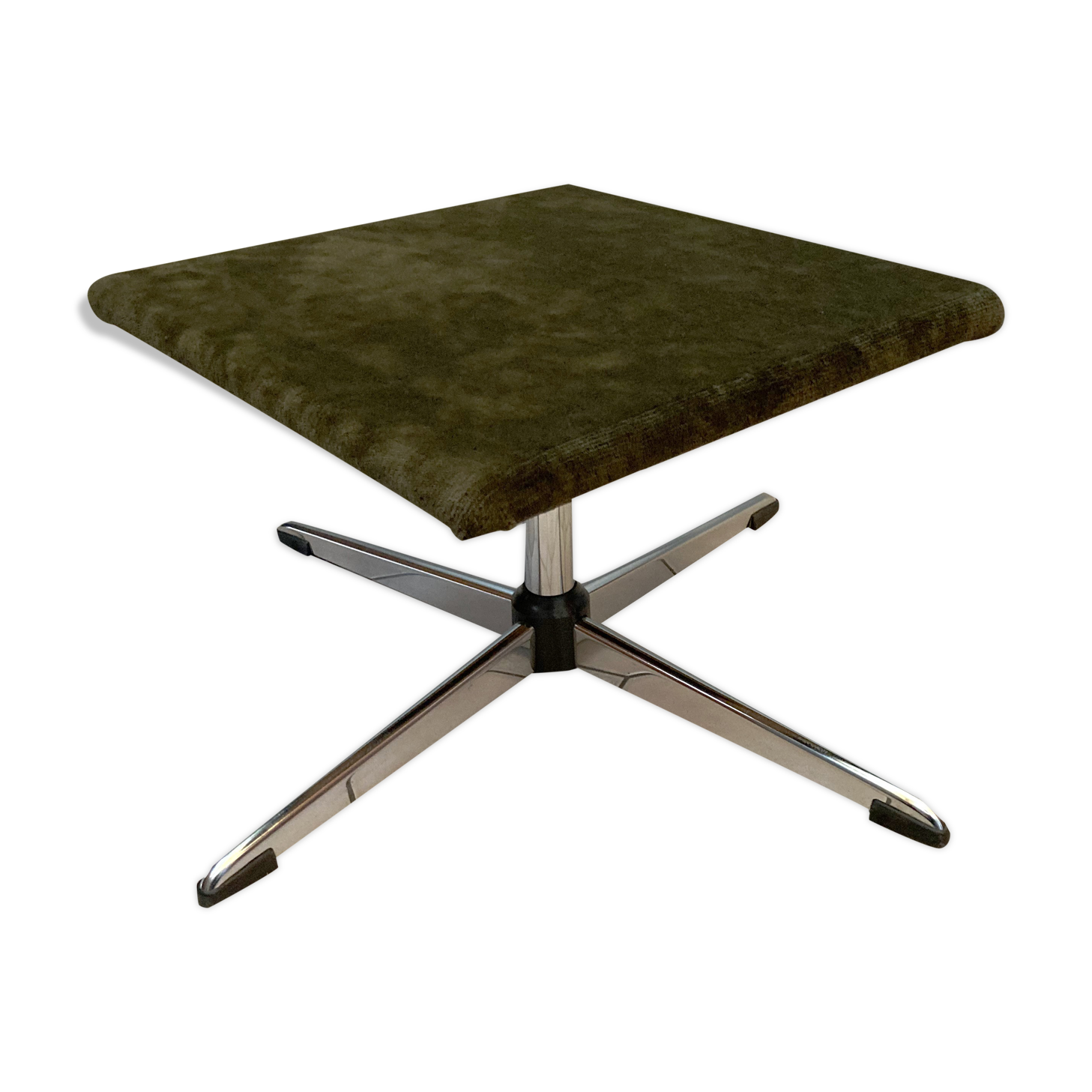 Ottoman vintage chrome and carpet